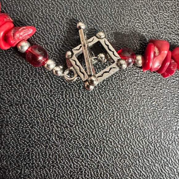 Hand-Crafted Natural Red Coral Beaded Necklace - Picture 4 of 5